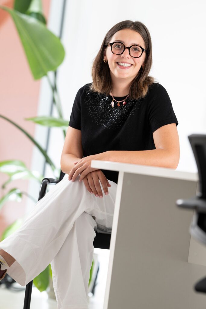 Valentine Maréchal, stagiaire comptable à la Fiduciaire Soreco à Beaufays
